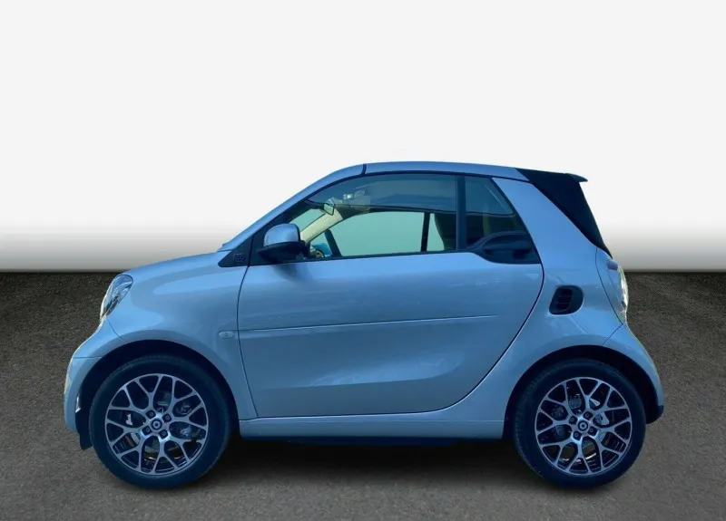 Smart Fortwo EQ Cabrio =Exclusive= Carbon Гаранция Image 3