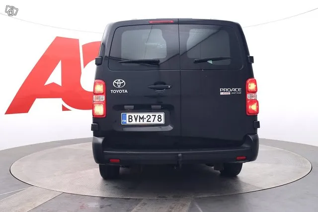 Toyota Proace L2 2,0 D 120 - / Vetokoukku / Webasto / Toyota Image 4