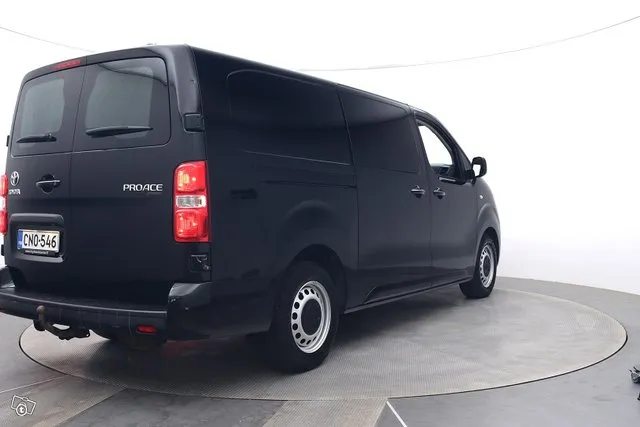 Toyota Proace L2 2,0 D 180 Automaatti 5-ovinen - Toyota Approved -turva / Pro Style & Navi -paketit / Mukavuusväliseinä / ALV Image 5