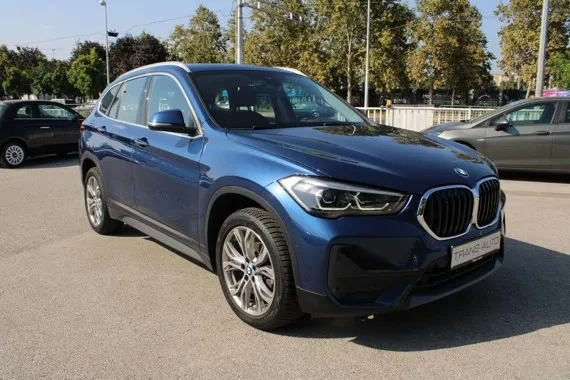 BMW X1 16d Sdrive AUTOMATIK *PANORAMA,NAVIGACIJA,LED,KAMERA* Image 3